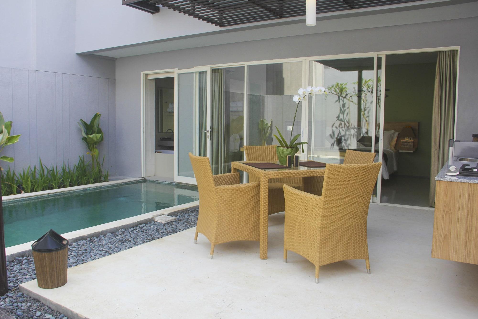Garden Bay View Villa Nusa Dua  Exteriör bild